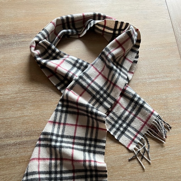 Amazing!!! Burberry Cashmere Oversize Checkered Scarf - Like New
